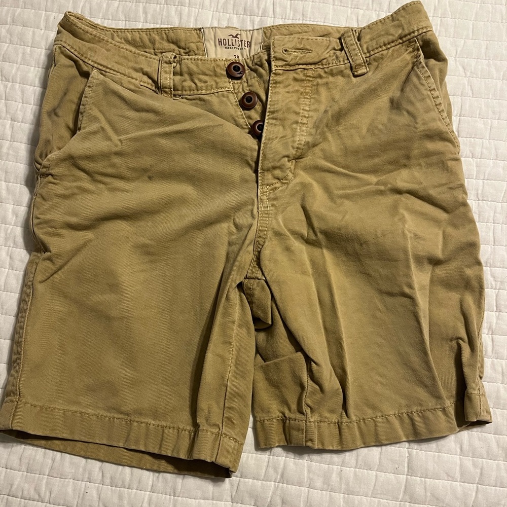 Hollister Khaki Shorts Men’s Size 28W